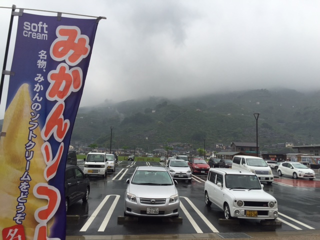5月16日雨のアゴラマルシェ